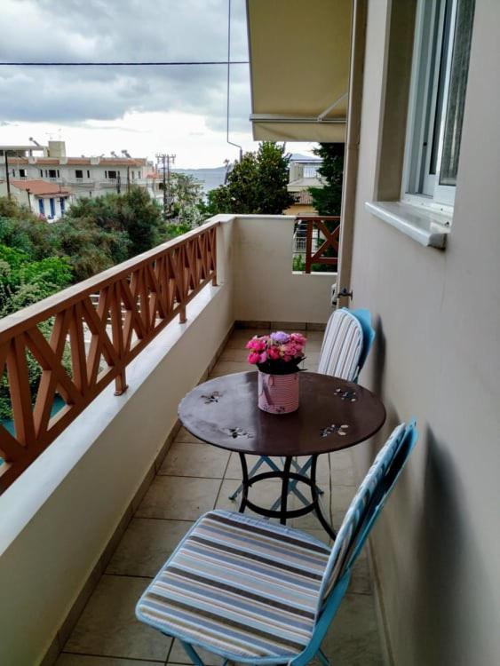 Apartament N&Μ Méthana Zewnętrze zdjęcie